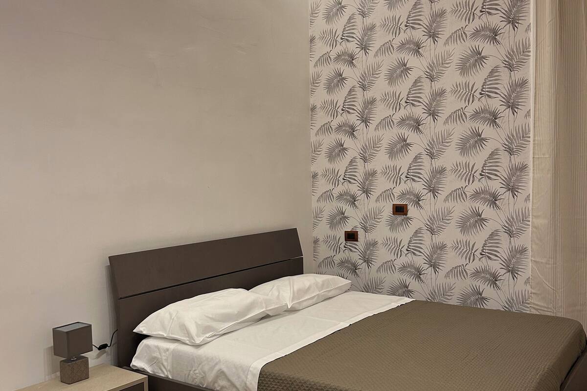 Comfort Room, City View