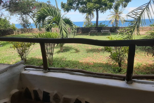 Quarto casal romântico, 1 quarto, para não fumantes, vista para o oceano | Terraço/pátio