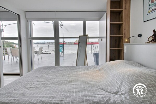 1 chambre, fer et planche à repasser, lit parapluie, Wi-Fi gratuit