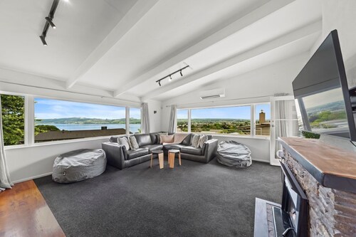 Hilltop House Lake Views