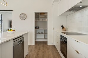 Microwave, oven, stovetop, dishwasher