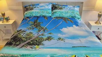 2 habitaciones, decoración personalizada y muebles diferentes