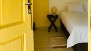 Basic Double Room, Pool View | Cadar kapas Mesir, peralatan tempat tidur premium, gebar bulu kapas 