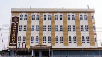 ูุงุฌูุฉ ุงูู
ูุดุฃุฉ