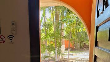 Vista al jardín