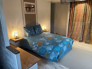 4 Schlafzimmer, Bügeleisen/Bügelbrett, Reisekinderbett, Bettwäsche