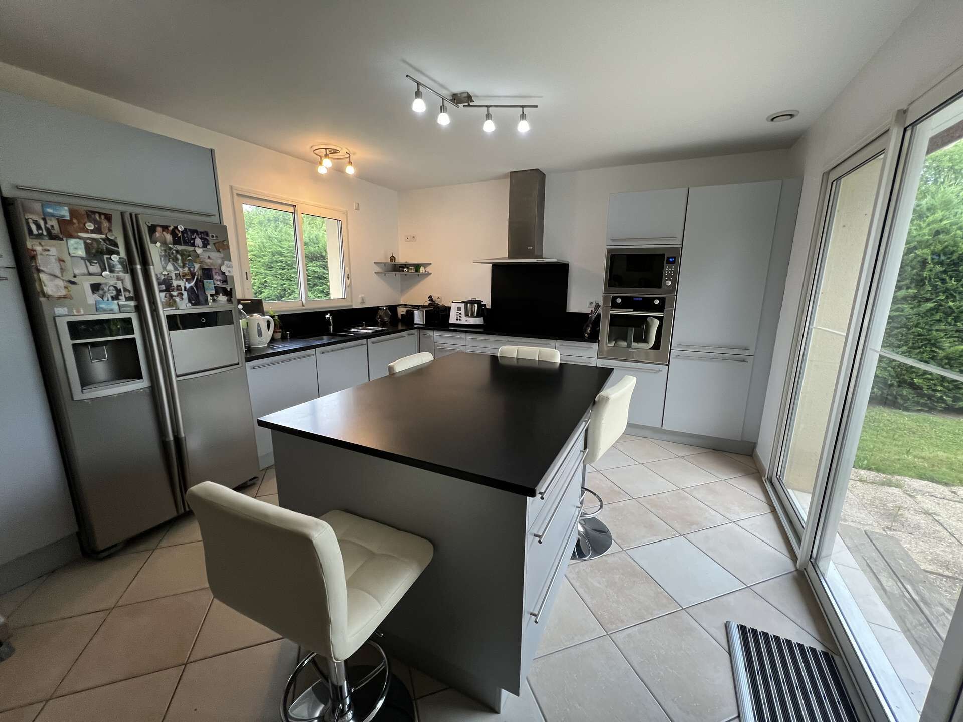 Fridge, oven, dishwasher