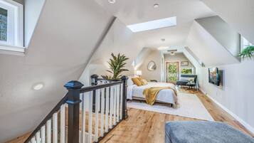 4 slaapkamers, een strijkplank/strijkijzer, reisbedje, gratis wifi