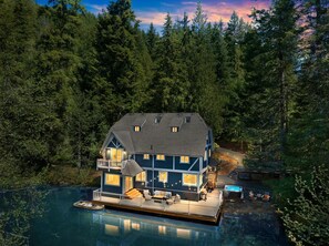 Exterior - Hillside Cottage: Private Pond, Hot Tub, Game Room by Hurricane Ridge, ONP (Port Angeles)