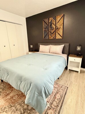 3 bedrooms, iron/ironing board, free WiFi, bed sheets - Restful Nest A 3bd&2ba in Midtown Anchorage (Anchorage)