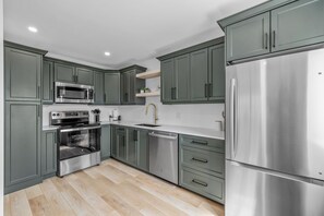 Refrigerador, microondas, horno, placa de cocina