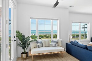 Smart-TV, Kamin, Computerbildschirme