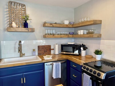 JC’s Cottage is less than 5 minutes from The Ark Encounter!