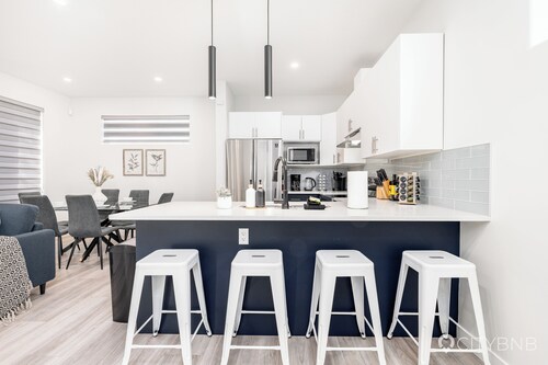 Spruce Ave - 2 bed Townhouse