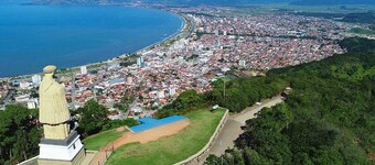 Beachfront Apartment in Caraguatatuba - Praia do Centro