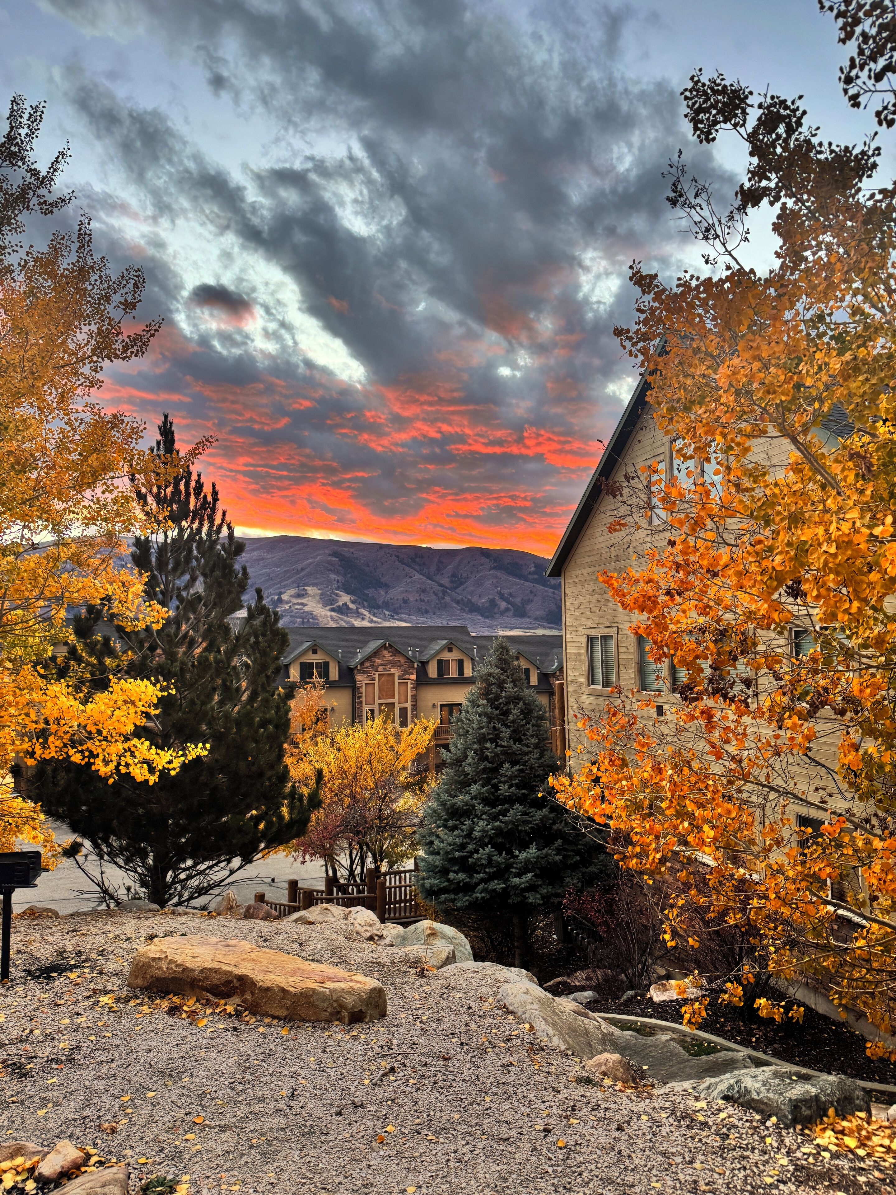 I mean.. October promises fall colors and quiet times.  True relaxing getaway.