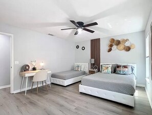 3 bedrooms, iron/ironing board, travel cot, free WiFi
