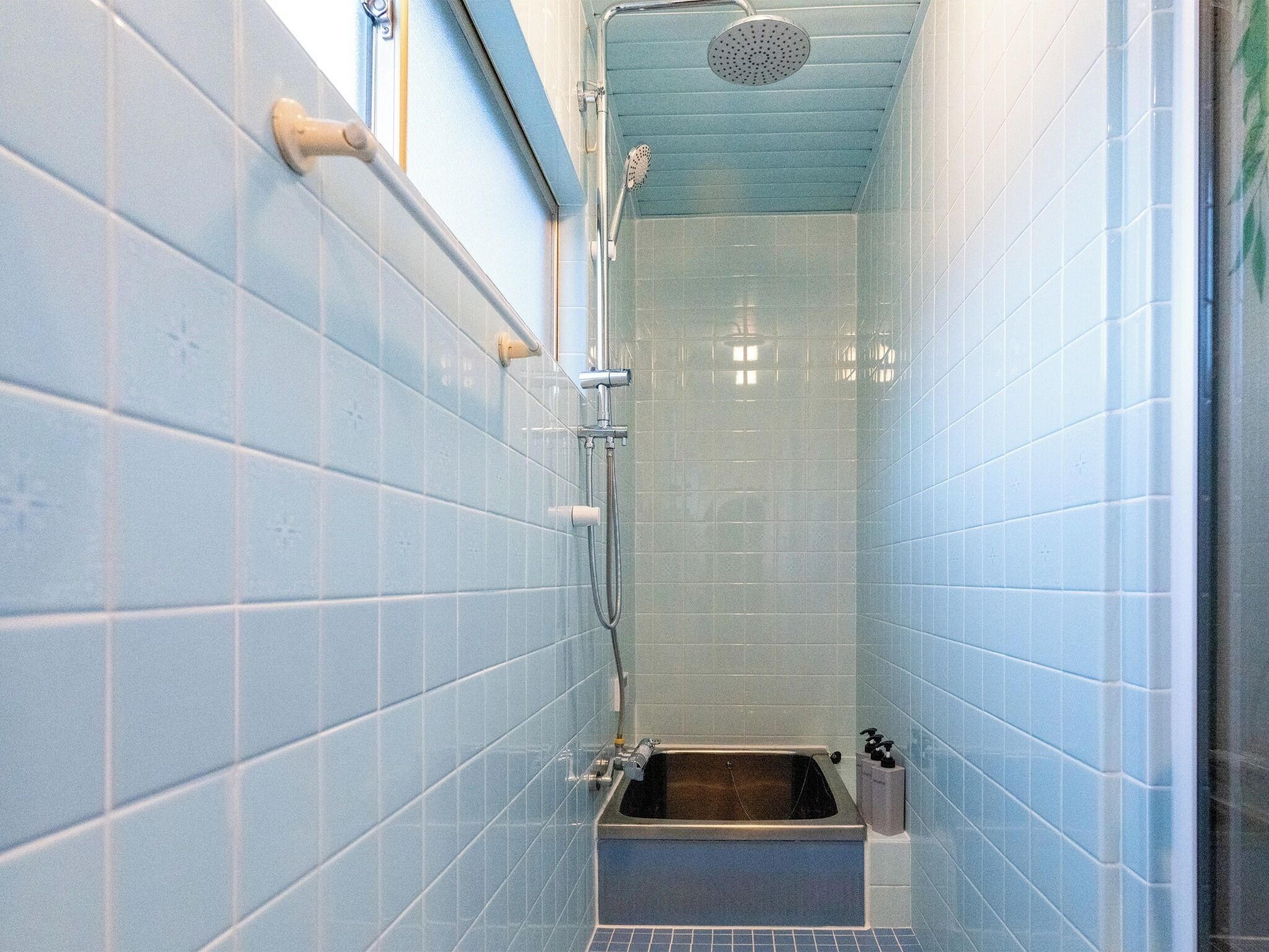 Secador de pelo y toallas