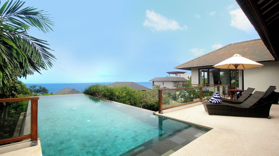 Trisha Cliff Villa Karang Tinggi