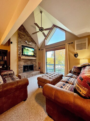 Not Your Everyday Mini Chalet, foot of Holiday Valley Resort! Walk to Downtown