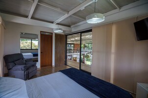 Superior Room, Balcony, Garden View | In-room safe, blackout drapes