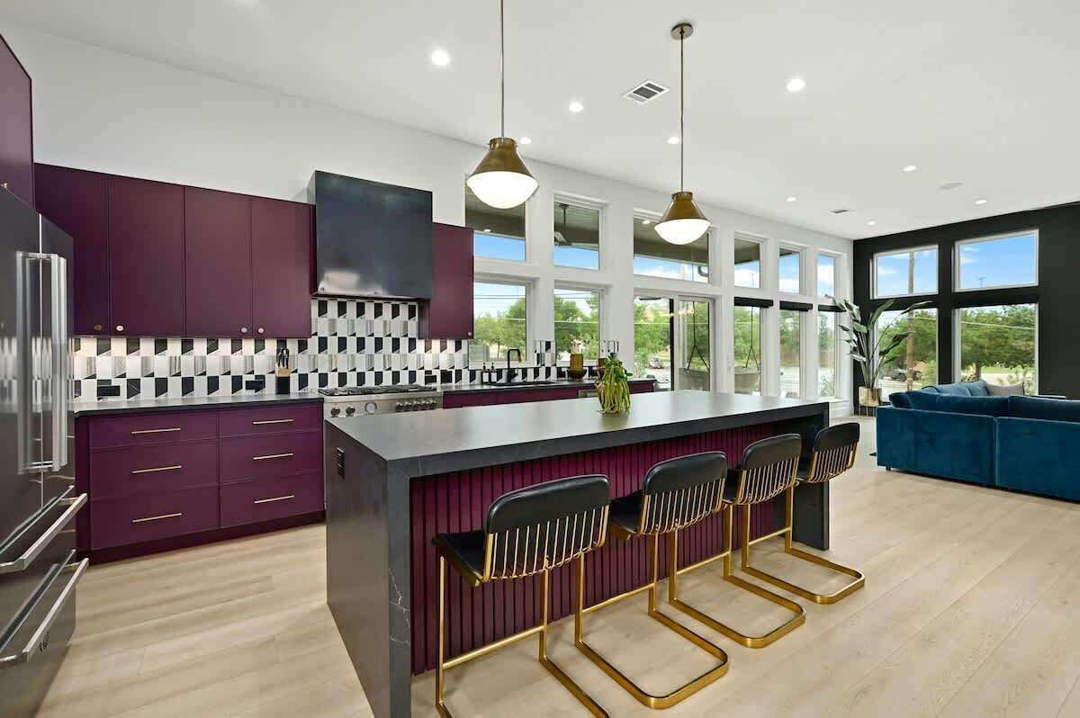 雪櫃、微波爐、焗爐、爐具