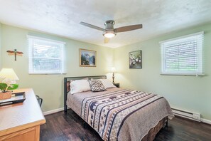 3 Schlafzimmer, Bügeleisen/Bügelbrett, kostenloses WLAN, Bettwäsche