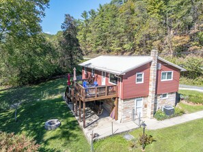 Exterior - Comfy Creekside Getaway in Eagle Rock, VA on Craig Creek, near the James River (Eagle Rock)