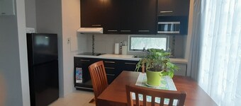 5 Minutes Walk to hospital ground and River 