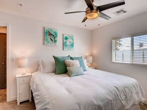 4 bedrooms, iron/ironing board, WiFi, bed sheets