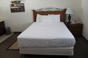 Luxury Single Room | Egyptian cotton sheets, premium bedding, individually furnished
