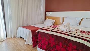 1 bedroom, Egyptian cotton sheets, premium bedding, Select Comfort beds