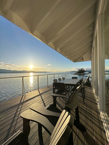 Villa Sol — Private Oceanfront w/ Sauna + Hot Tub