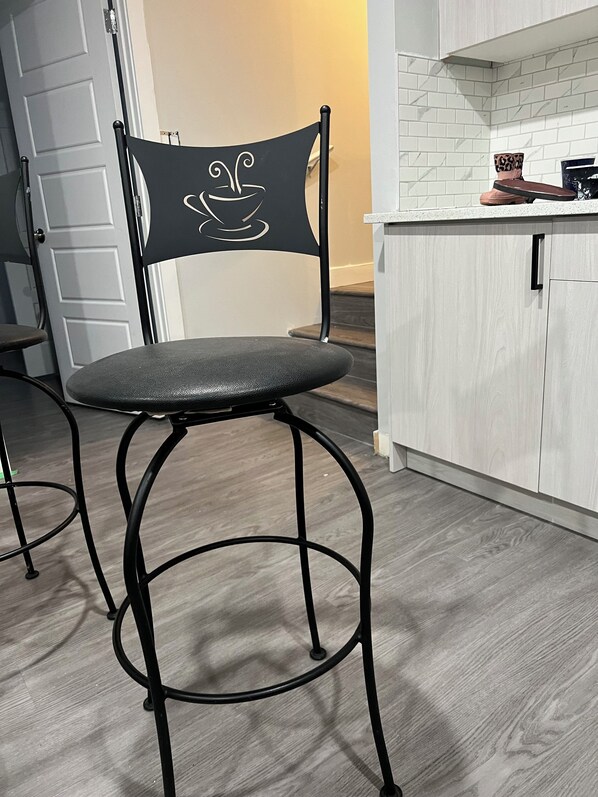 Interior - À place to be . Come and enjoy your time in our abode (Calgary)