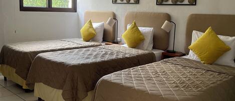 Habitación tradicional | Edredón, wifi gratis y ropa de cama