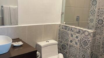 Tradisjonelt rom | Bad | Dusj, håndklær, såpe og sjampo