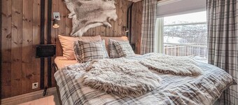 4 bedroom awesome home in Vøringsfoss