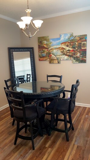 تناول الطعام