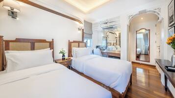 Chambre Deluxe avec lits jumeaux | Bureau, Wi-Fi gratuit