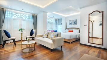 Suite Familiale, vue ville | Bureau, Wi-Fi gratuit