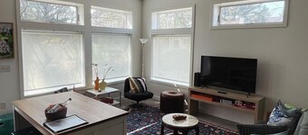 Suite at the Watertower - 10 min walk to PSU campus and Downtown State College!