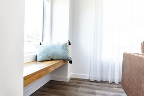 Interior - Ebenezer Bicheno - Discover the East Coast (Glamorgan-Spring Bay)