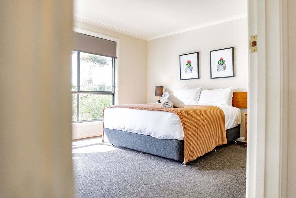 3 chambres, fer et planche à repasser, Wi-Fi gratuit, draps fournis