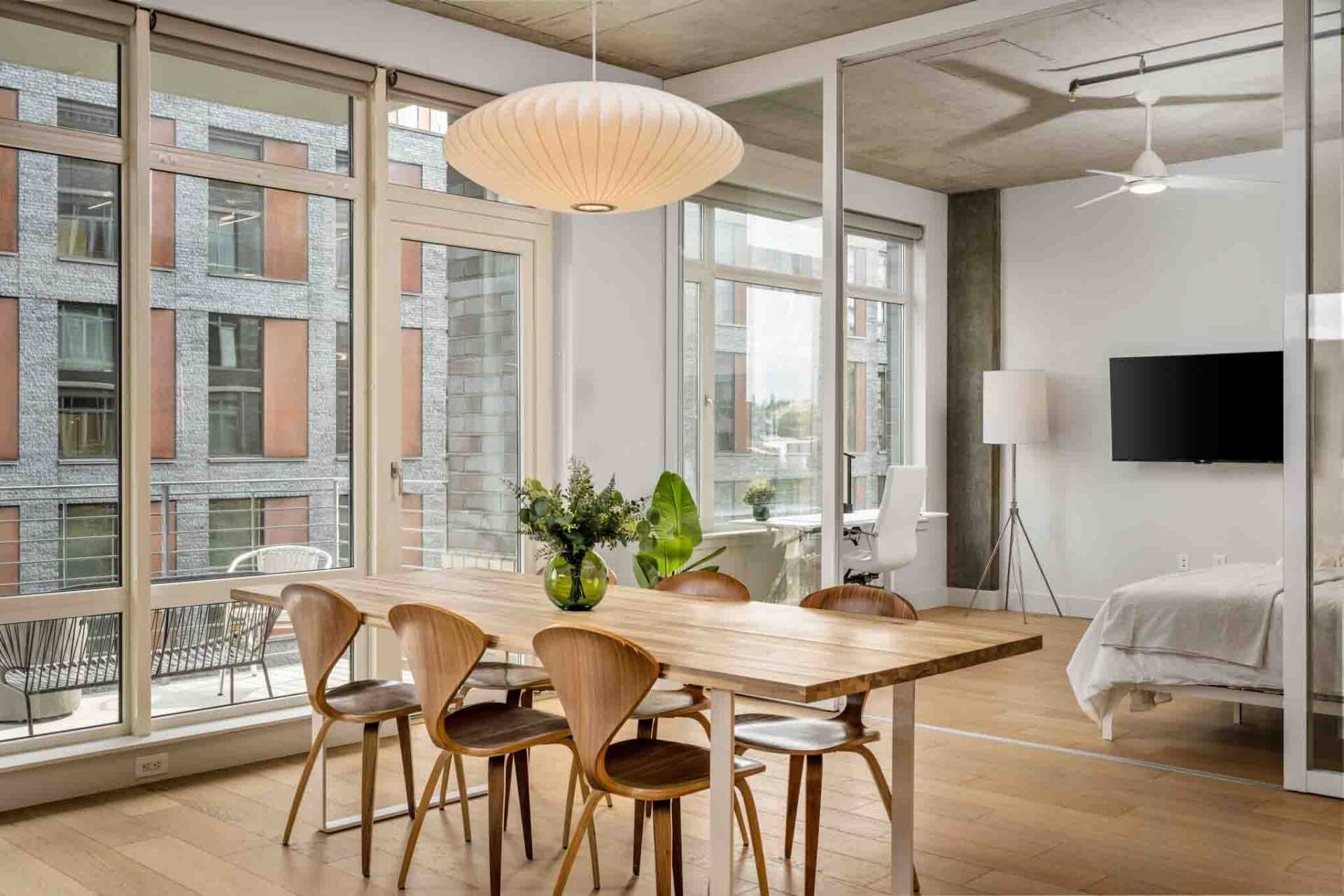 2 多间卧室、办公桌、熨斗/熨衣板、旅行婴儿床