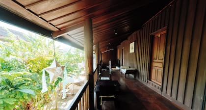 Maison Barn Laos Guesthouse