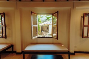 Reception - Maison Barn Laos Guesthouse (Luang Prabang)