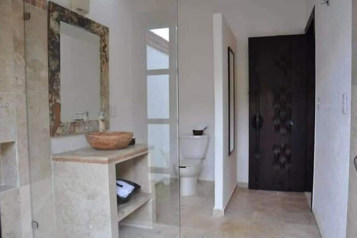 Deluxe tweepersoonskamer | Badkamer
