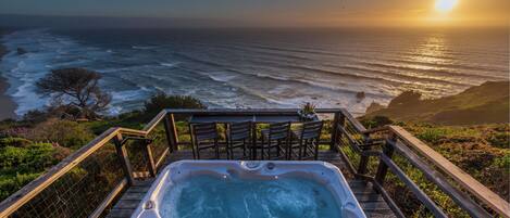 Tina de hidromasaje al aire libre