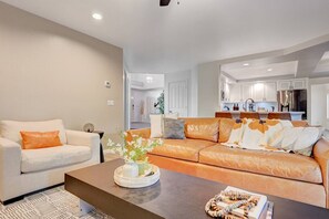 Smart TV, fireplace, table tennis