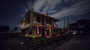 Fasade – kveld/natt